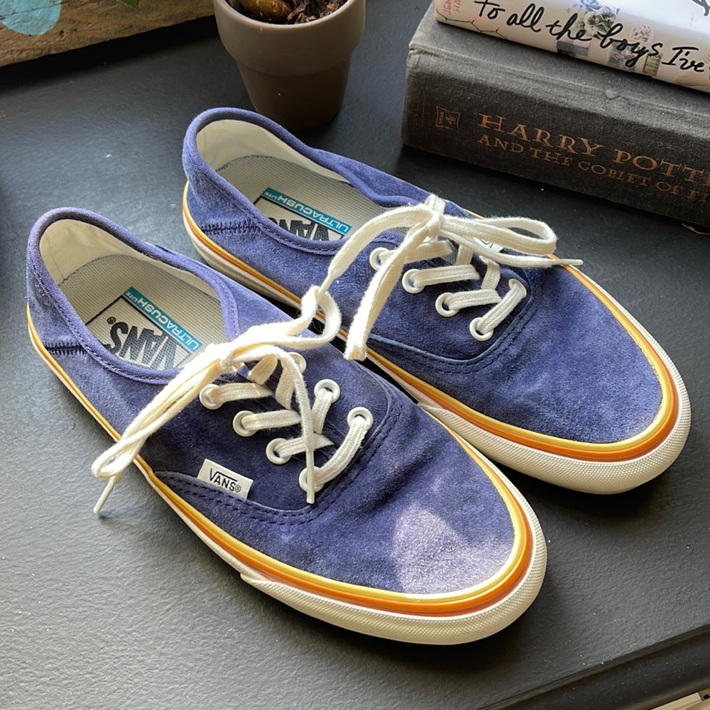 Vans Retro suede blue used as pictured
